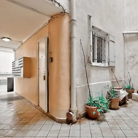 Apartment New ! Cosy Intimate Nest Sacre Coeur !